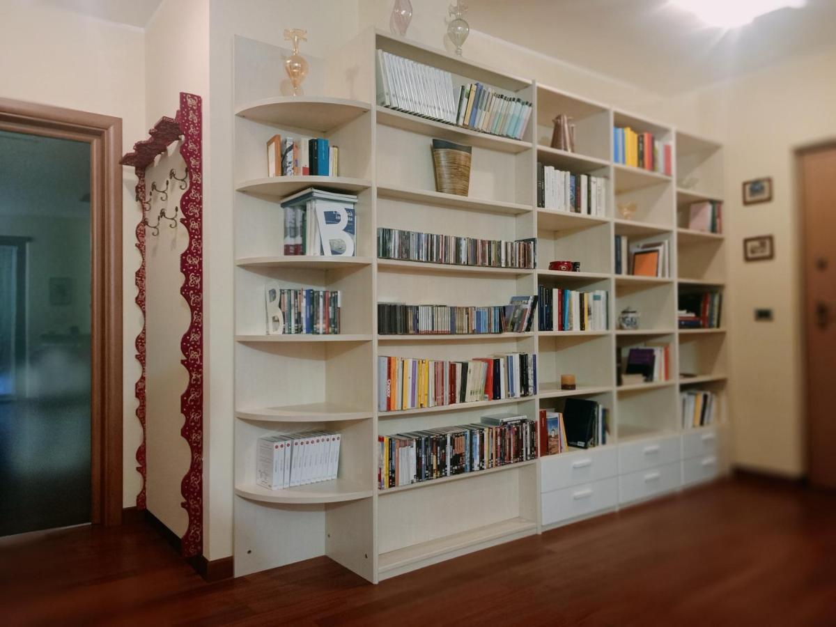 アオスタA Casa Di Ninaアパートメント エクステリア 写真
